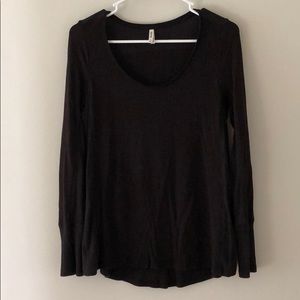 Long sleeve black shirt
